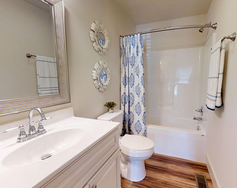 Copper Springs Townhomes Creekmore Bathroom